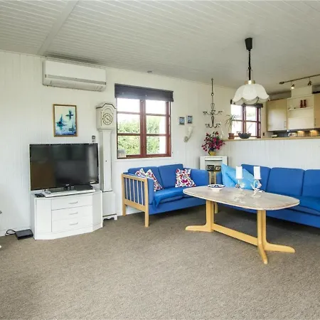 Gunhil - 200m From The Sea In Ne Jutland By Interhome * Hals