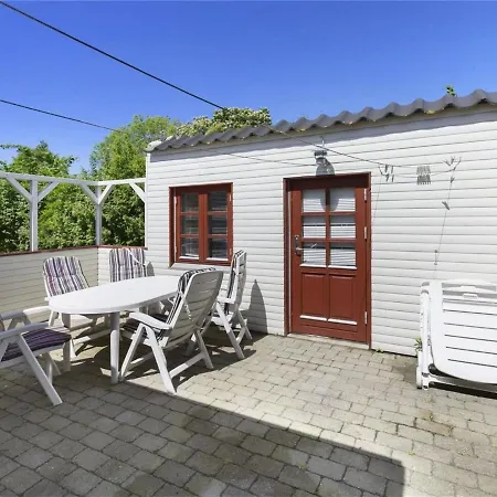Holiday home Gunhil - 200m From The Sea In Ne Jutland By Interhome Hals