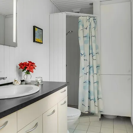 Gunhil - 200m From The Sea By Interhome Hébergement de vacances